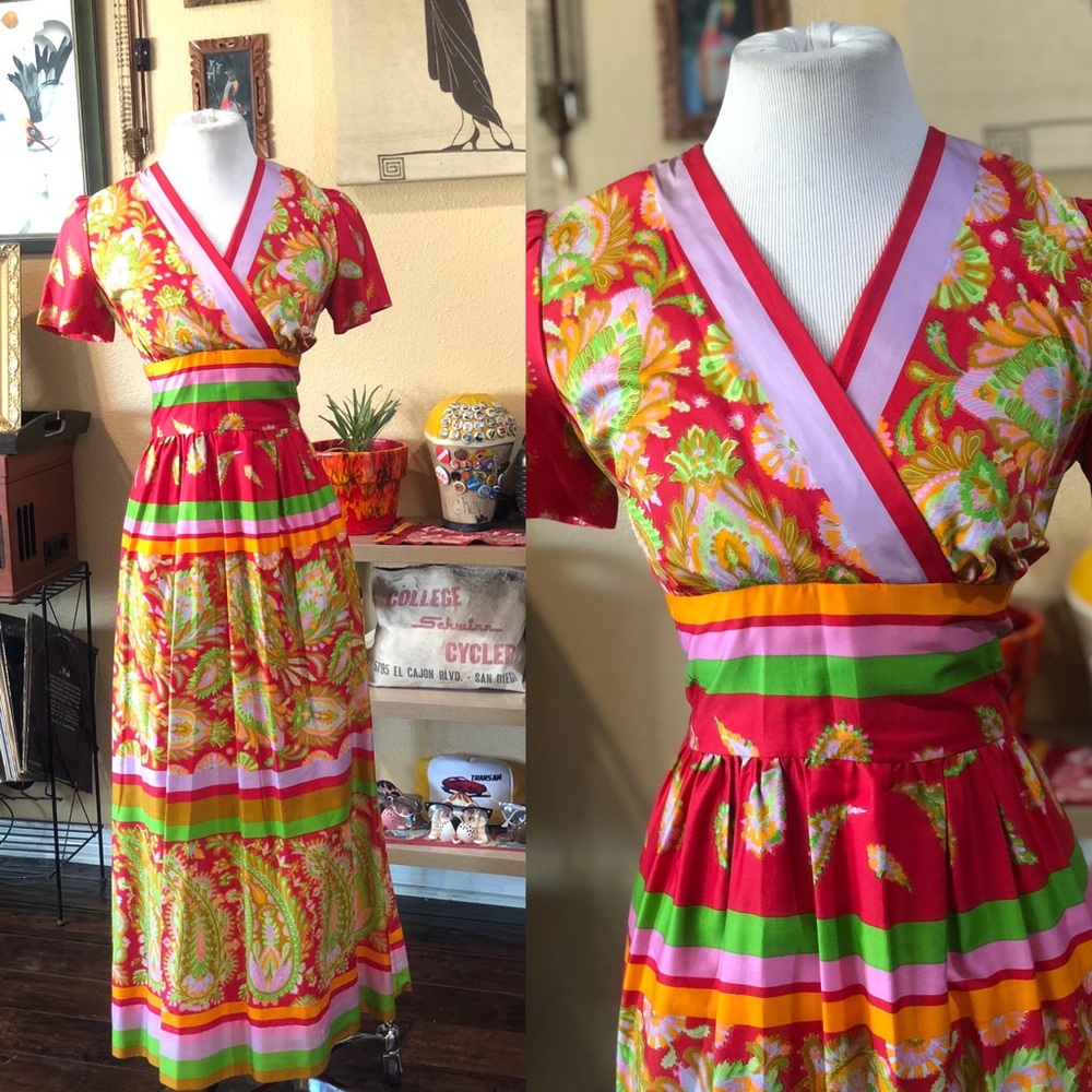 Vintage 1960’s Paisley Print Maxi Dress